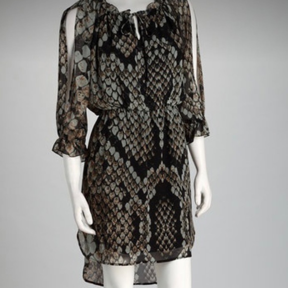 ** SOLD ** Jessica Simpson Snake Print Hi/Lo Dress. Size 12 - Picture 16 of 16